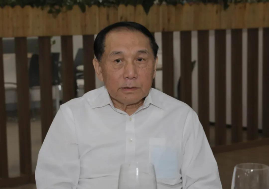 特邀顾问李运之中将特邀顾问鲍培德局长特邀顾问苏华大校执行会长